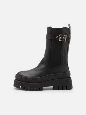 Botki na platformie Steve Madden