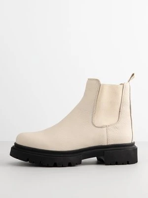 Botki na platformie Steve Madden