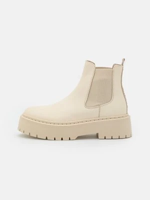 Zdjęcie produktu Botki na platformie Steve Madden