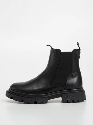 Botki na platformie Steve Madden