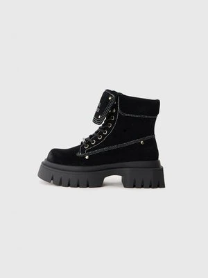 Botki na platformie Steve Madden