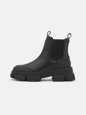 Botki na platformie Steve Madden czarny