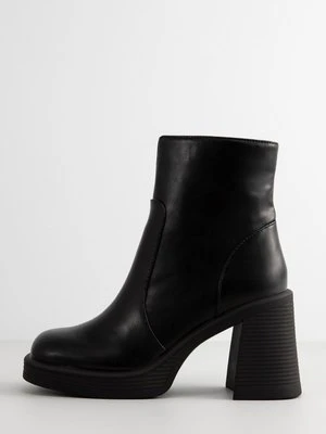 Botki na platformie Steve Madden