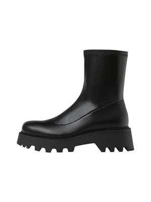 Botki na platformie Stradivarius