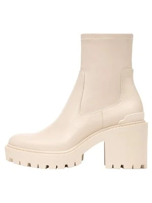 Botki na platformie Stradivarius