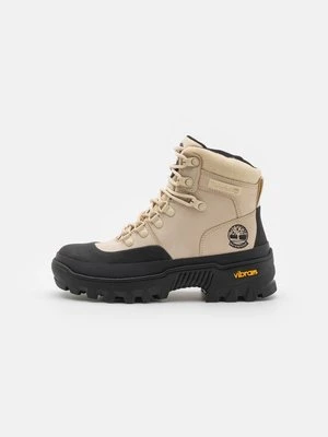 Botki na platformie Timberland