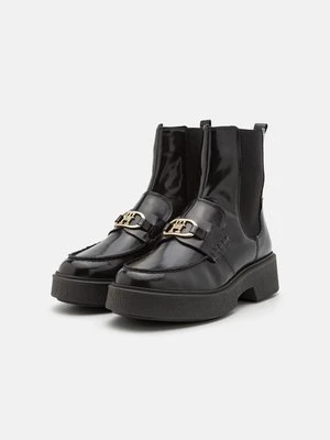 Botki na platformie Tommy Hilfiger