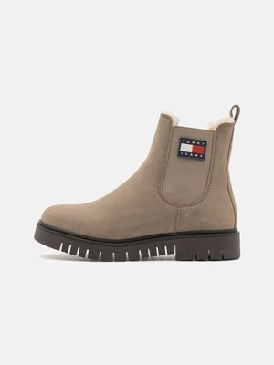 Botki na platformie Tommy Jeans