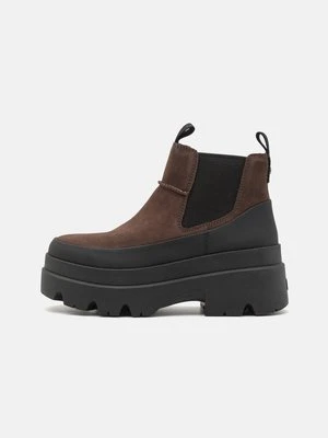 Botki na platformie Ugg