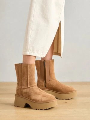 Botki na platformie Ugg