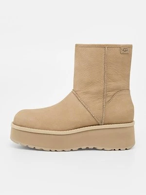 Botki na platformie Ugg