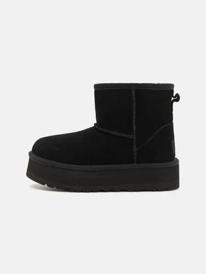 Botki na platformie Ugg