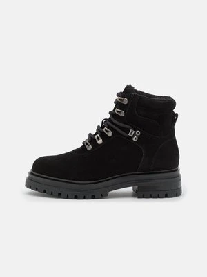 Botki na platformie Vero Moda