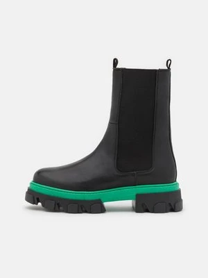 Botki na platformie Vero Moda
