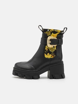 Botki na platformie Versace Jeans Couture