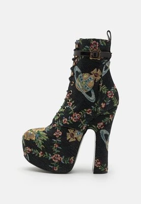 Botki na platformie Vivienne Westwood