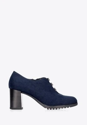 Botki na słupku przed kostkę z ozdobnymi gumkami Wittchen