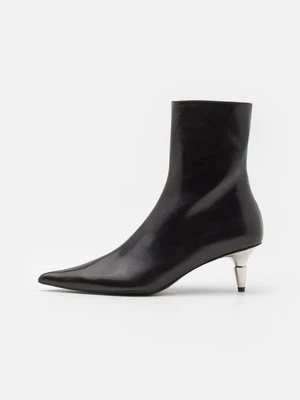 Botki Proenza Schouler