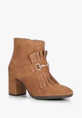 Botki skórzane ze zwiniętymi frędzlami Wittchen