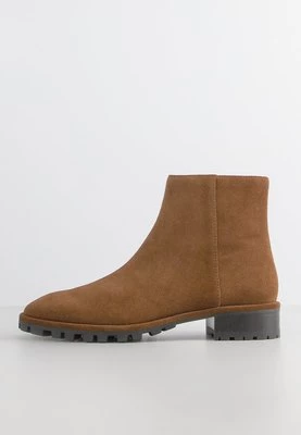 Botki Stuart Weitzman