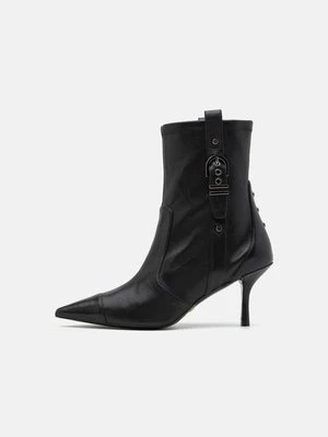 Botki Stuart Weitzman