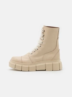 Botki sznurowane ALOHAS