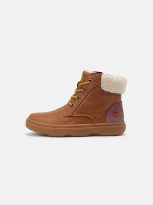 Botki sznurowane Camper