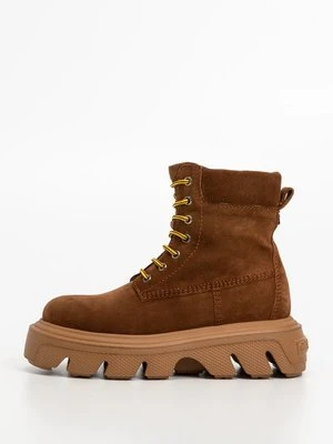 Botki sznurowane Casadei