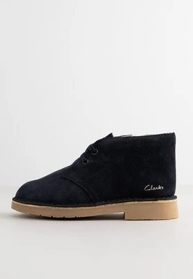 Botki sznurowane Clarks