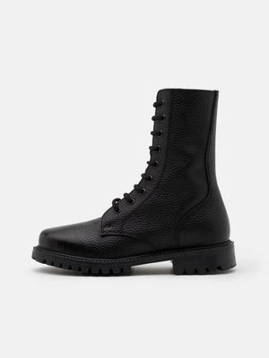 Botki sznurowane DECHASE