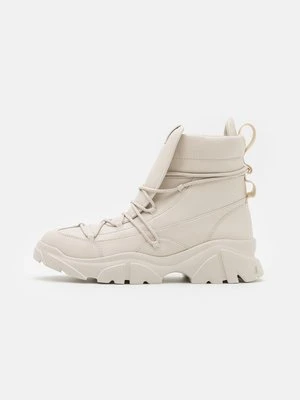 Botki sznurowane EA7 Emporio Armani