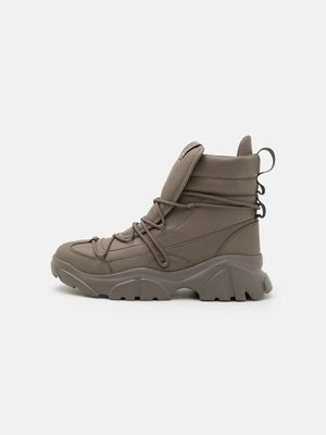 Botki sznurowane EA7 Emporio Armani