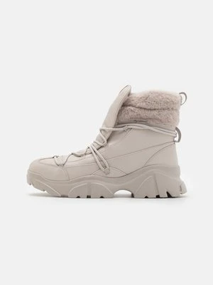 Botki sznurowane EA7 Emporio Armani