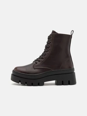 Botki sznurowane Even&Odd Wide Fit
