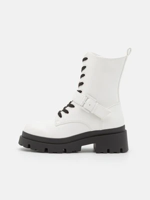 Botki sznurowane Even&Odd Wide Fit