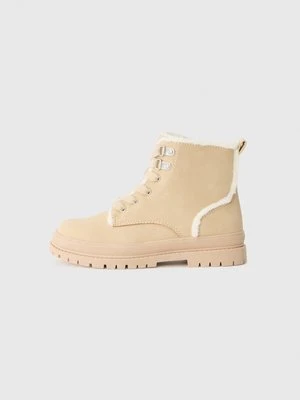 Botki sznurowane Friboo