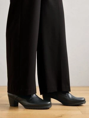 Botki sznurowane Gabor