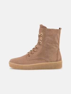 Botki sznurowane Gabor