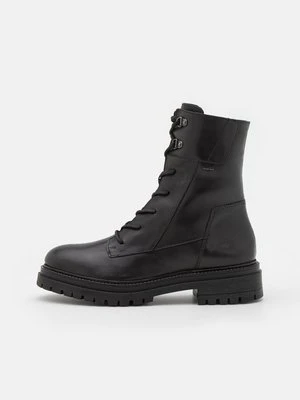 Botki sznurowane Geox