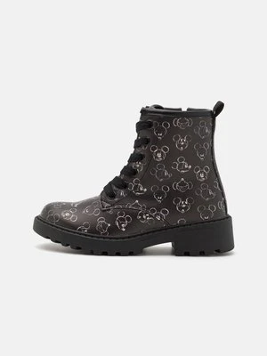 Botki sznurowane Geox