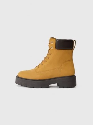 Botki sznurowane Geox