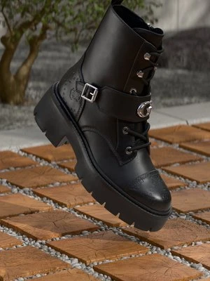 Botki sznurowane Guess