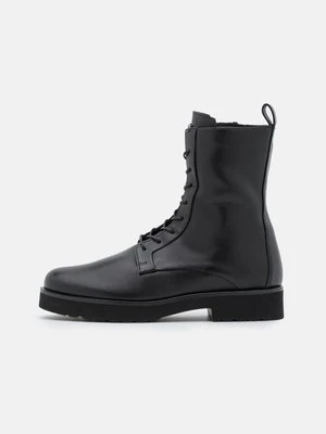 Botki sznurowane Högl