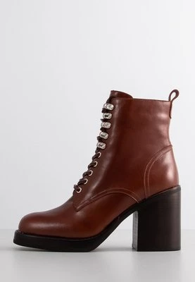 Botki sznurowane Jeffrey Campbell