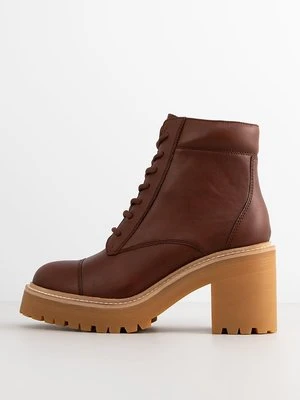 Botki sznurowane Jeffrey Campbell