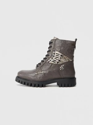 Botki sznurowane Lazamani