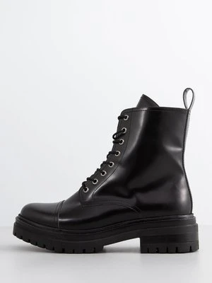 Botki sznurowane Lazamani