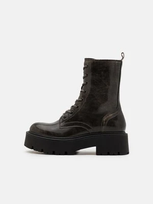 Botki sznurowane Madden Girl