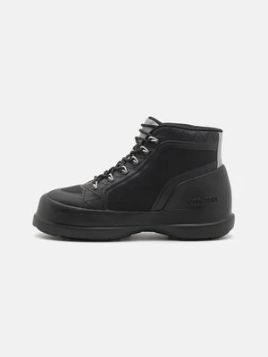 Botki sznurowane moon boot