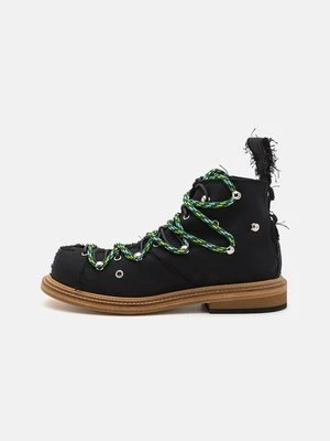 Botki sznurowane Moschino